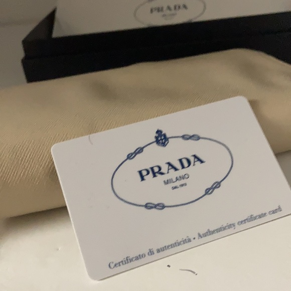 Prada Saffiano Metal Argilla zipped long wallet - Picture 12 of 17